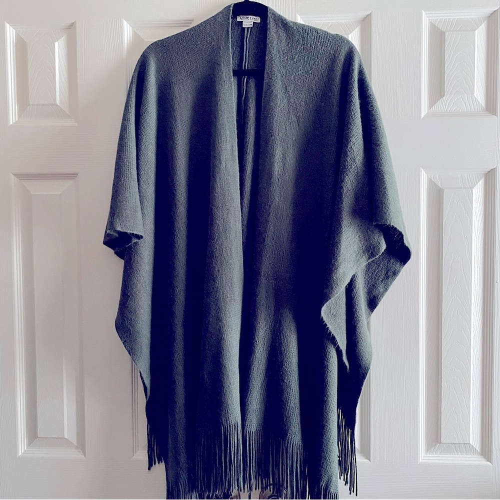 AMIEE LYNN SOFT KNIT FRINGE TRIM DRAPED RUANA SHAWL COZY BOHO TRAVEL Green OS